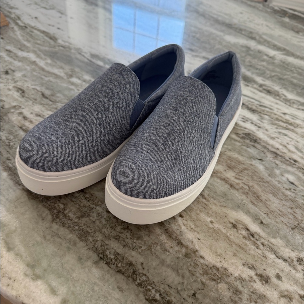 NWT Lane Bryant 8W Slip-On Sneakers